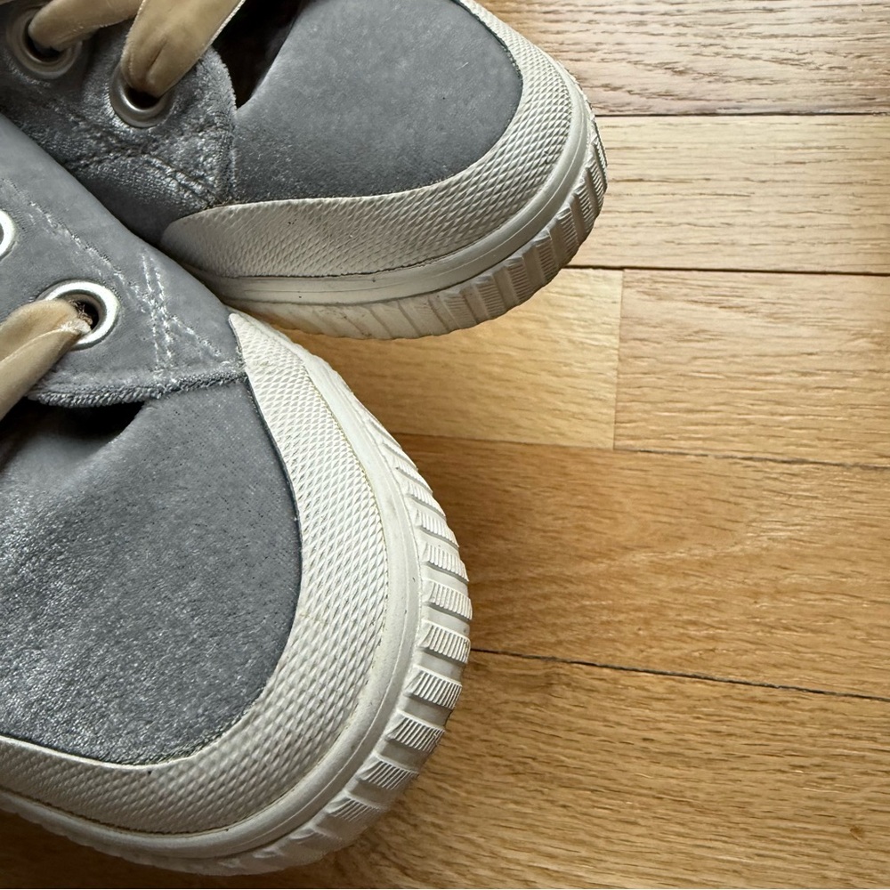 Tretorn Velvet Lace-Up Sneakers in Gray, Women’s Size 8.5 - Picture 7 of 12